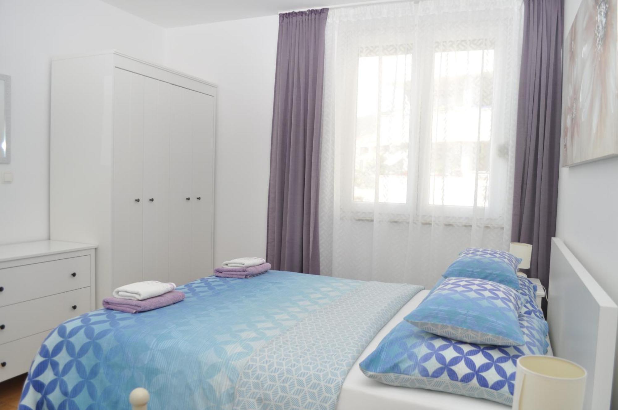 Apartment Kristijan Макарска Екстериор снимка